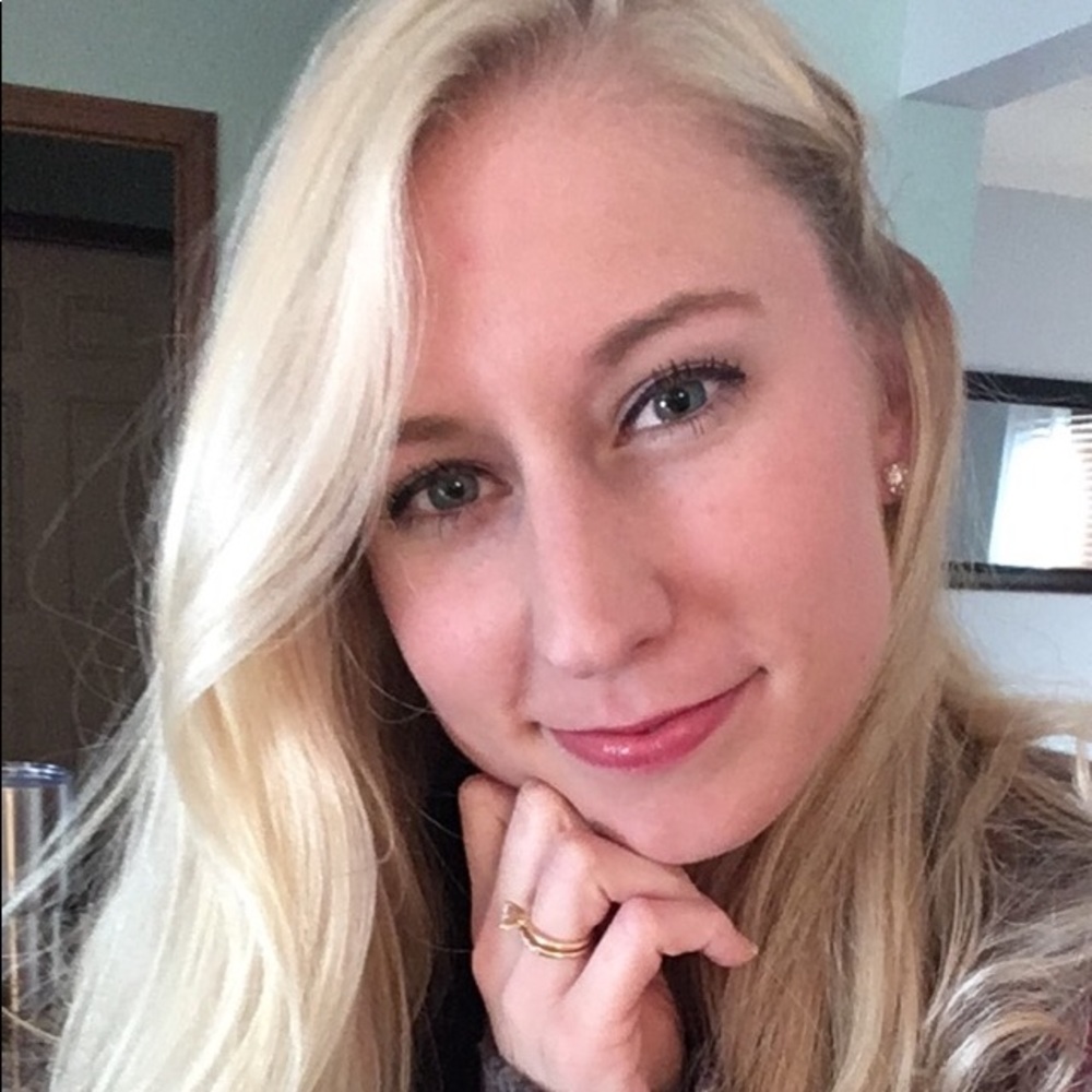 Meet your Posher, Mackenzie